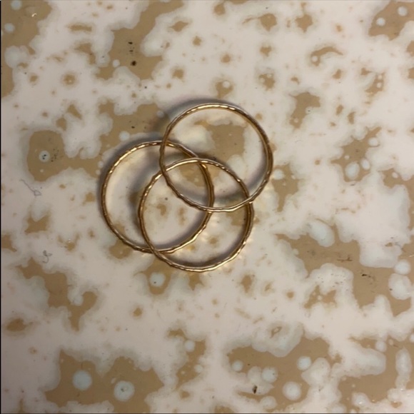 Women’s dainty stacking rings - Picture 4 of 4